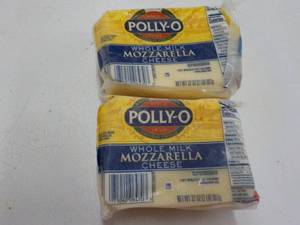 lot 195 image: 2 - 32 oz Frozen Pkgs Polly O Mozza...