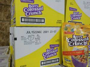 lot 292 image: 3 Boxes Malt O Meal Berry Colossal ...