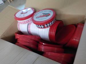 lot 33 image: 25 Plastic Tubs with Covers...