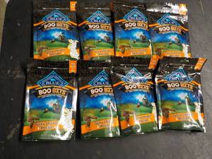 lot 60 image: 8 - 4.5 oz Bags Blue Boo Bits Dog T...
