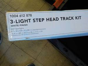 lot 68 image: 3 Light Step Head Track Kit...
