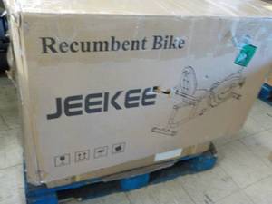 lot 72 image: Pallet of Home Gym Products see al...