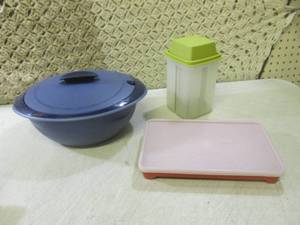 (BS) Tupperware Containers...