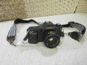 (EC1) Canon T50 35mm Film Camera - ...