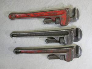 (H-2) 3 Pipe Wrenches 2 - 14 1 - 1...