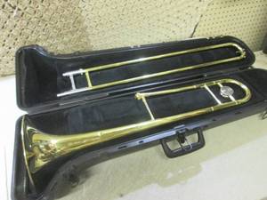 (F-3) Selmer Bach Trombone with Cas...