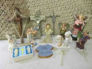 (BS) Assorted Angel Figures and Cro...