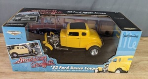 American Muscle American Graffiti 32 Ford Deuce Coupe 118th Scale Diecast Metal Highly Detailed Collectible, Yellow X