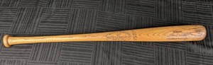32 Henry Hank Aaron Baseball Bat MLB  X