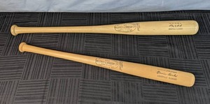 34 Willie McCovey Model Baseball Bat 29 Ernie Banks Model Baseball Bat MLB  X