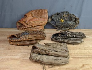 (5) BaseballSoftball Gloves Hank Aaron MLB HOF&nbsp X