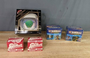 1991 Topps Stadium Club MLB Baseball Trading Cards (2) 1989 Topps Traded Series MLB Baseball Trading Cards (2) 1987 Fleer Updated Logo Stickers and Trading Cards  X