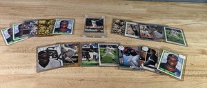 Set of Frank Thomas Baseball Cards MLB, Includes Rookie Card  X