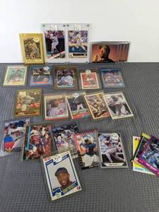 Set of Kirby Puckett Baseball Cards MLB  X