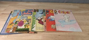 (11) Harvey Comics Casper, Walt Disneys Comics and Stories, Donald Duck, Uncle Scrooge, Archies Joke Book, Laugh, Mister Magoo, Etc. Comic Books Q