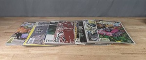Lot of 28 Comic Books DC Comics Resurrection Man, Vertigo Comics Hunter & Transmetropolitan Q