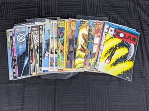 Lot of 28 Comic Books Valiant Solar Man of the Atom, DC Comics Camelot 3000, The League of Extraordinary Gentlemen, Marvel Comics New X Men Q