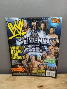 Triple H Autographed WWE Wrestling Magazine T