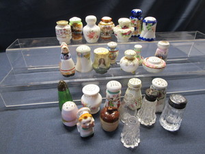 Salt & Pepper Shakers
