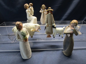 Willow Tree Figures