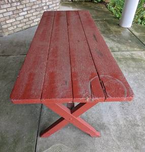 lot 54 image: Painted Wood Picnic Table