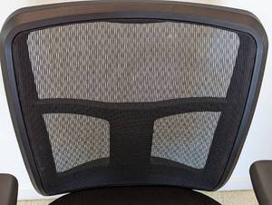 lot 58 image: Black Rolling Office Chair