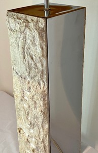 lot 22 image: Beautiful Rock Design Table Lamp Accented with Mirrors