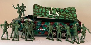 lot 30 image: Vintage Marx Lumar Pressed Steel US-MC Amphibious Marine Troop Vehicle
