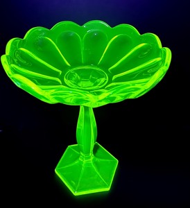 lot 13 image: Vintage Uranium Glass Tall Pedestal Dish