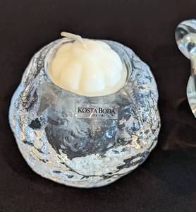 lot 140 image: Crystal Bowl and Kosta Boda Candleholders