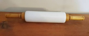lot 76 image: Old Ceramic Imperial MFG Co. Rolling Pin