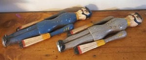lot 229 image: Pair of Vintage Chalkware Cricket Players