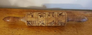 lot 230 image: Primitive Wood Springerle Rolling Pin