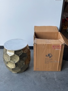 Steve Silver Co Round Honeycomb Marble Top Accent Table