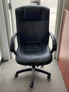 Black Rolling Office Chair