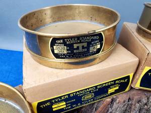lot 13 image: Set of (4) Vintage Brass Gold Mining Classifiers