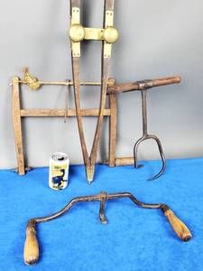 lot 87 image: (4) Vintage Woodworking Tools