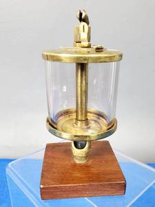 lot 100 image: Vintage Brass Lonergan Hit-Miss Engine Oil Sight Glass