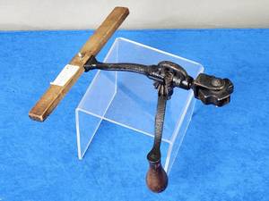 lot 110 image: Antique Hand Held Square Bolt Tightening Tool
