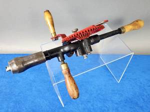 lot 135 image: Vintage Woodworking Hand Drill Tool