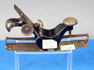 lot 154 image: Vintage Stanley Woodworking Circular Planer Type I No.113