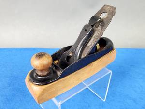 lot 178 image: Vintage Union Woodworking Planer No. 22
