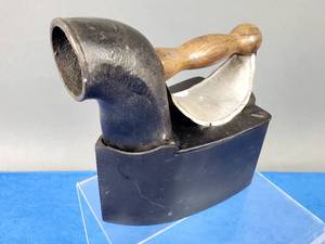 lot 216 image: Vintage Coal Chimney Cast Iron Press No.4