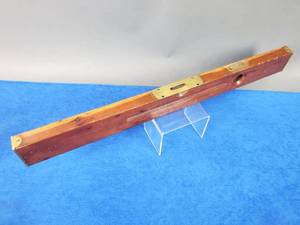 lot 261 image: Vintage Keen Kutter Wooden Level