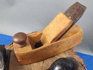 lot 266 image: (3) Small Vintage Keen Kutter Planers