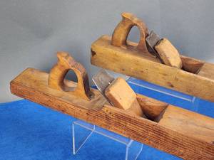 lot 284 image: (2) Vintage Woodworking Planers
