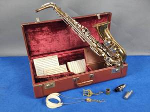 lot 290 image: Vintage Saxophone that needs to be Refurbished