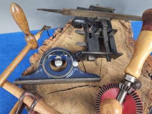 lot 293 image: (10) Vintage Woodworking Tools