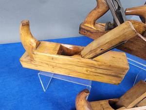 lot 294 image: (5) Vintage Woodworking Planers