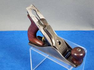 lot 315 image: Vintage Stanley Planer No.2